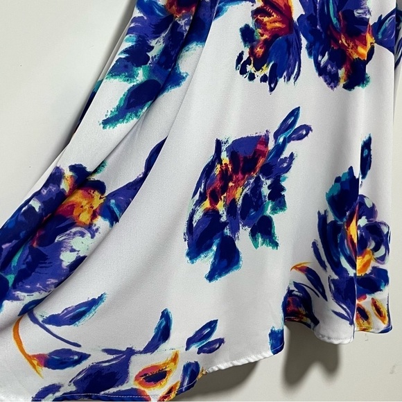 Show Me Your Mumu Bella Flirty fun Petal Paint spaghetti straps
flowy tank Dress - Picture 8 of 13